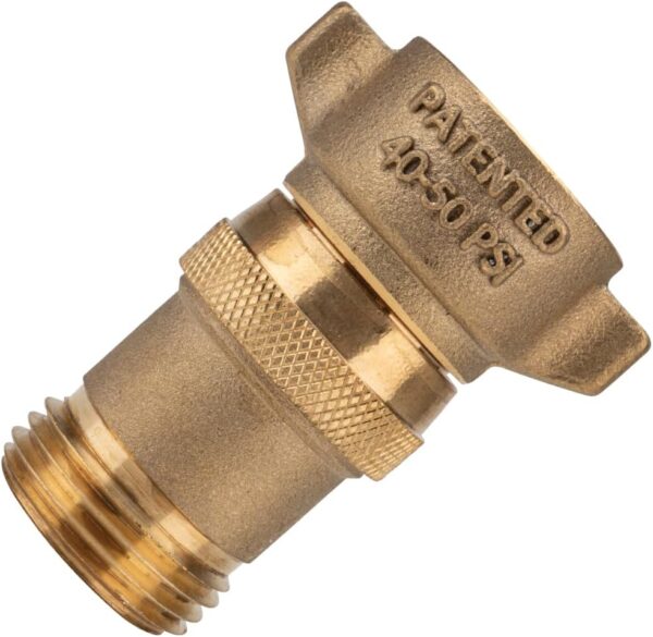 Camco Brass Marine/RV Water Pressure Regulator – Protects RV Kitchen Small Appliances, Plumbing & Hoses – Reduces RV Water Pressure to Safe & Consistent 40-50 PSI – Drinking Water Safe (40055)